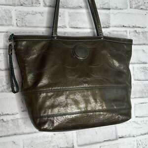 Vintage Coach Gunmetal Genuine Leather Signature Shoulder Bag Purse
